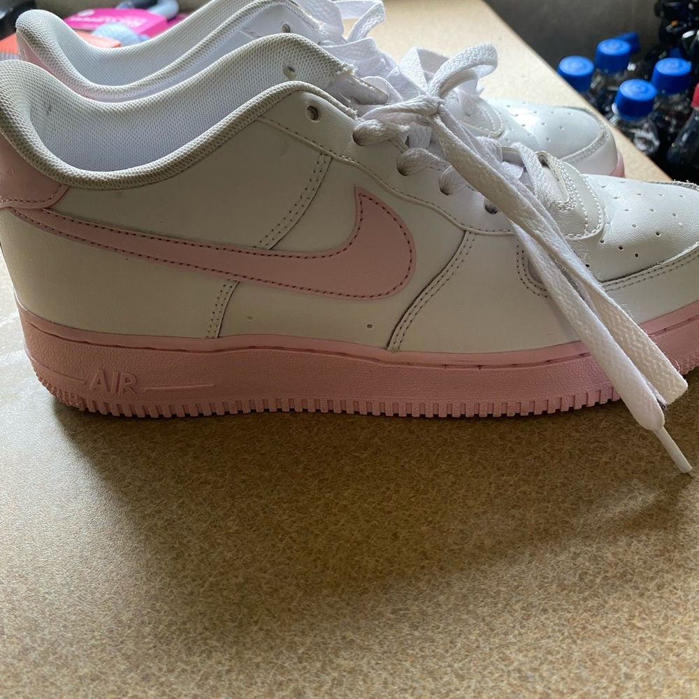 Nike Air force one pink and white
